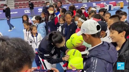 La joueuse de tennis chinoise Peng Shuai réapparaît en public à Pékin, se dit être en sécurité