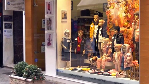 Αλαλούμ με το ωράριο των καταστημάτων στη Λαμία