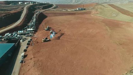 Çöpten elde edilecek enerjiyle ısıtılacak topraksız cam seranın temeli atıldı