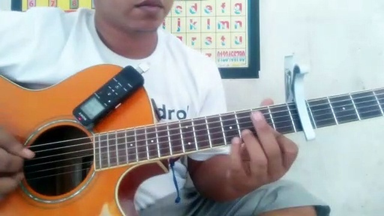 DORAEMON_theme_song__guitar_accoustic_solo_cover