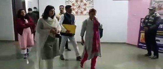बाल आयोग अध्यक्ष ने की नाबालिग से मुलाक़ात