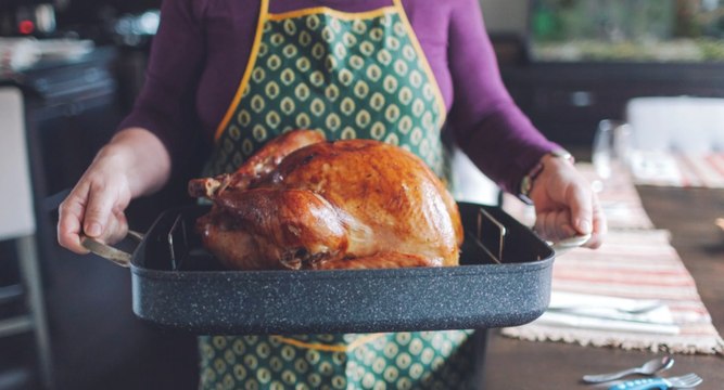 This Thanksgiving Dinner Tradition Could Actually Make You Sick