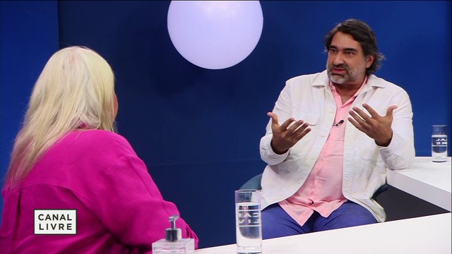 Ainda sobre o movimento das Diretas Já, a cantora também falou sobre a vigília. Eu não tinha dúvidas de que iam passar as Diretas porque era impossível que eles não ouvissem o clamor das ruas. Ela também falou sobre a situação política hoje.