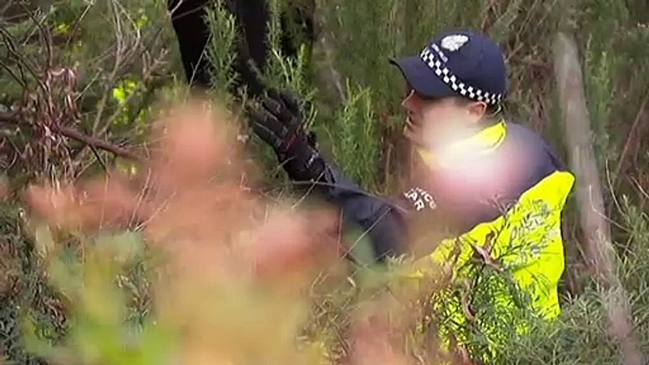 Police arrest man in relation to disappearance of two Victorian campers