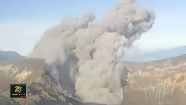 tn7-Volcán-Turrialba-seguirá-cerrado-temporalmente-ya-que-sigue-activo 221121