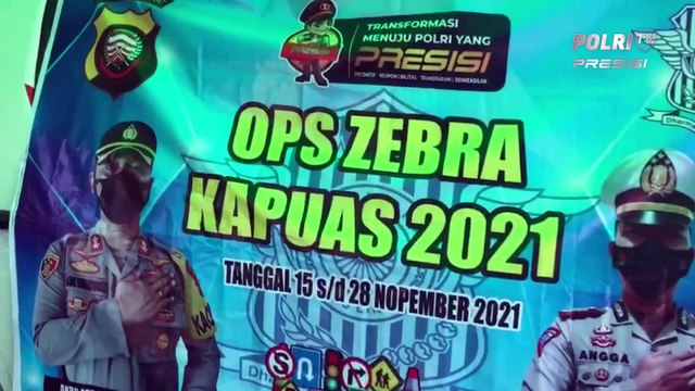 Pasca Banjir, Polres Sanggau Kembali Distribusikan Bantuan Sosial di Kecamatan Mukok
