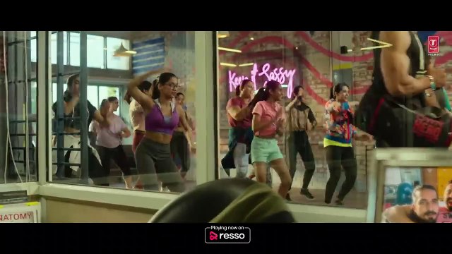 Kalle Kalle Song - Chandigarh Kare Aashiqui - Ayushmann K, Vaani K - Sachin-Jigar Ft. Priya Saraiya