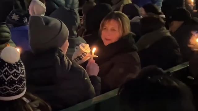 Emotiva vigilia en Waukesha por las víctimas del atropello múltiple