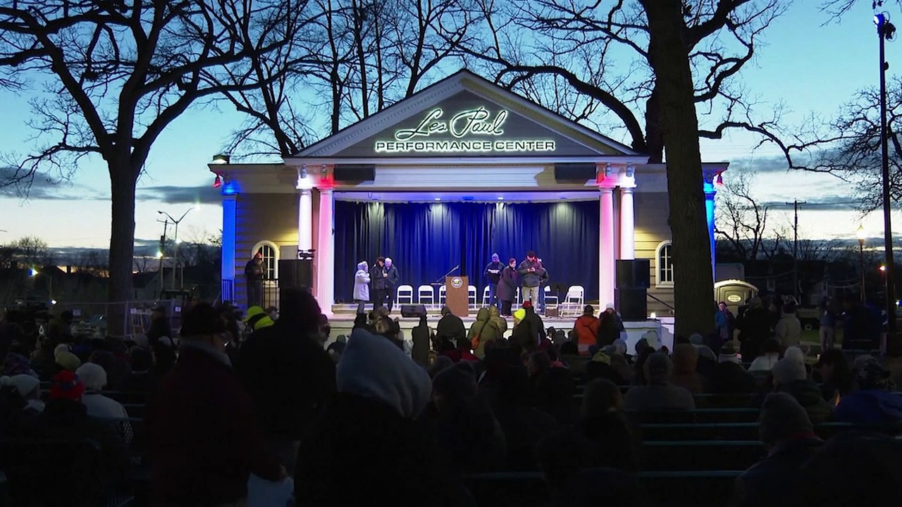 Waukesha, il giorno dopo la strage, una città incredula e senza spiegazioni