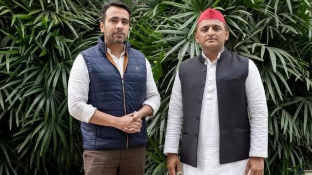 RLD Chief shares pic with Akhilesh Yadav, hits alliance