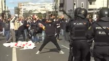 Incidentes y cargas policiales en la manifestación del sector del metal en Cádiz