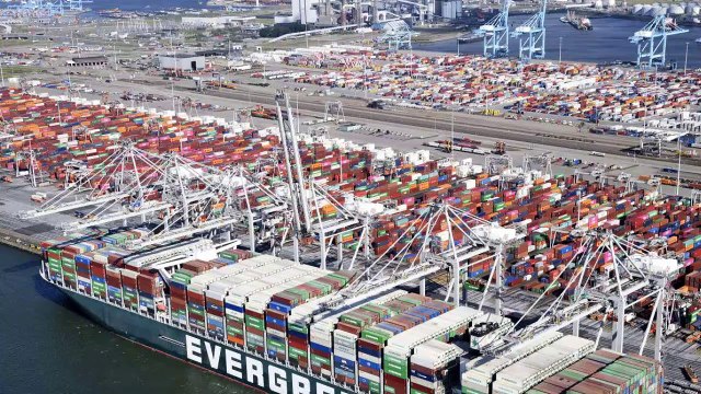 Elezioni presidenziali 2022 : La Repubblica in marcia già alla ricerca di sponsor per Emmanuel Macron