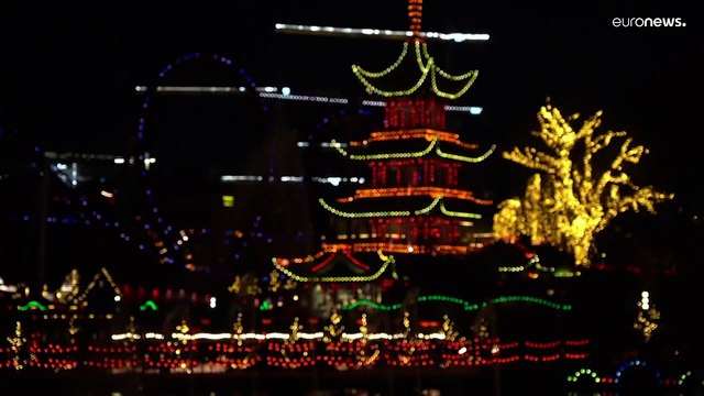 Natale con cautela. A Copenaghen Giardini di Tivoli aperti ma con Coronapas