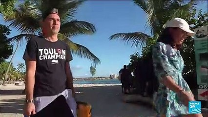 En Guadeloupe, les touristes décontenancés face à la crise sociale