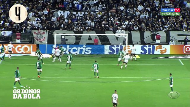 Vamos matar a saudade dos gols do Corinthians, já que o Timão só entra em campo na quinta-feira? Se liga nos 5 gols mais bonitos das últimas partidas da equipe alvinegra.#OsDonosDaBola
