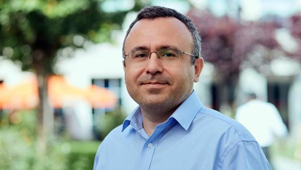 Cumhurbaşkanı Erdoğan'ın görevden aldığı Merkez Bankası yetkilisinden 'Naci Ağbal'lı döviz tepkisi