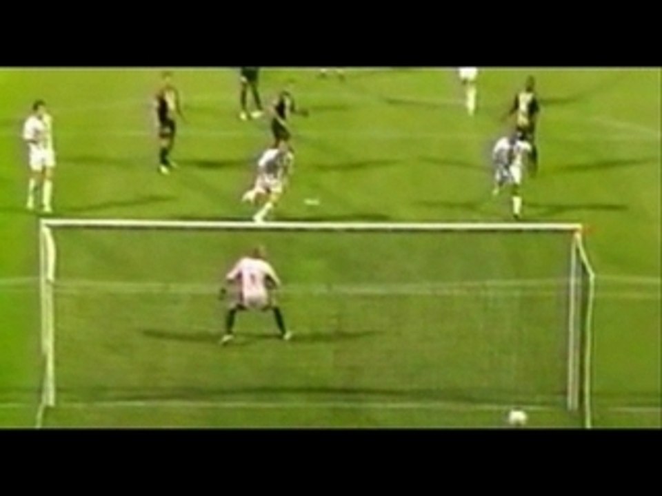 22 - Juninho - Lyon 3 - 2 Ajaccio - L1 2005-2006
