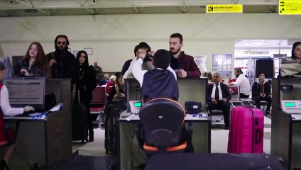 LA SRA FAZIYET Y  SUS HIJAS - 150