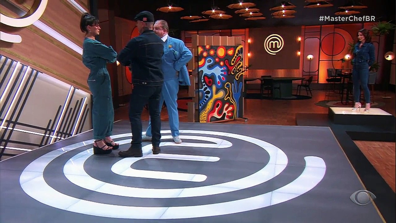 O tournedos rossini da dupla agrada o paladar (e os olhos) dos jurados; eles garantem o TOP 5 do MasterChef Brasil 2021