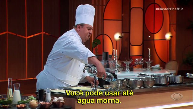 O jurado dá aula especial para os cozinheiros amadores antes da Prova de Eliminação; eles devem reproduzir robalo en crôute feito pelo chef