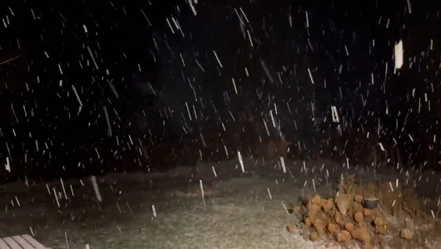 Light snow blankets parts of Northeast ahead of Thanksgiving