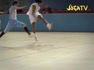 Ronaldinho niño joga bonito