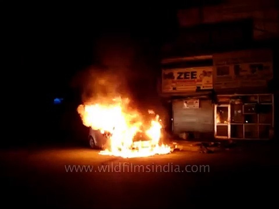 Car catches fire on a Delhi road