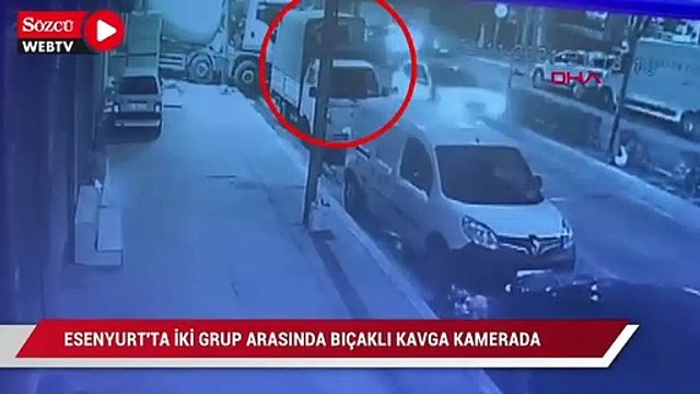 Esenyurt'ta iki grup arasında bıçaklı kavga kamerada