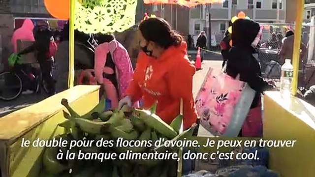 Etats-Unis: distribution de nourriture avant les fêtes de Thanksgiving