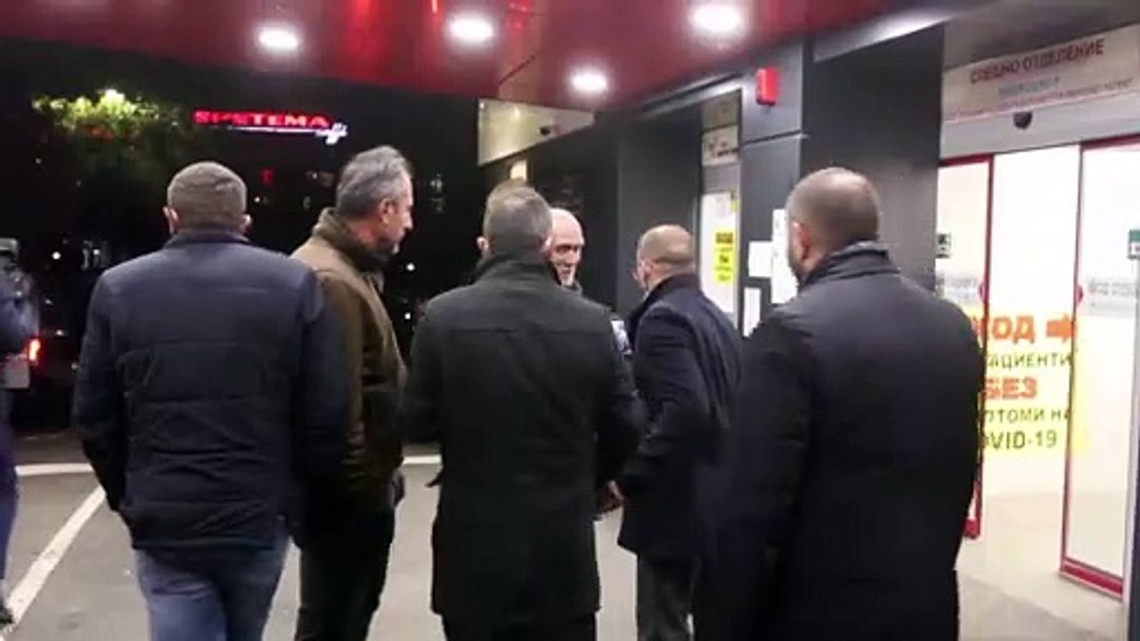 Familiares de las víctimas del trágico accidente en Bulgaria esperan noticias