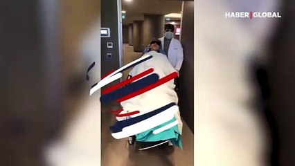 Hayranlarını korkuttu! Gülben Ergen sedyedeki halini paylaştı: Sağlık durumu hakkında bilgi verdi