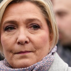Impôt sur le revenu : la proposition choc de Marine Le Pen est-elle constitutionnelle ? - F