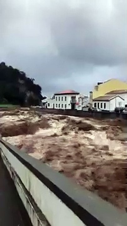 Açores, São Miguel, Ribeira do Além