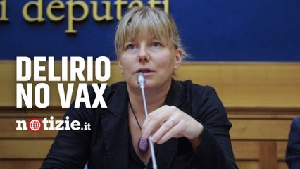 Delirio no vax di Sara Cunial alla Camera: prima inveisce contro i colleghi poi li "perdona"
