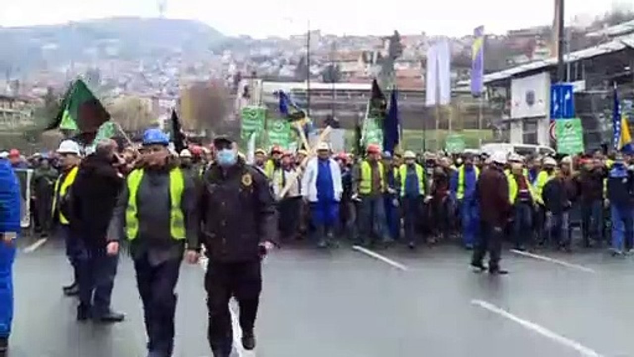 Bosnie : des milliers de mineurs en grève contre la fermeture programmée des mines de charbon