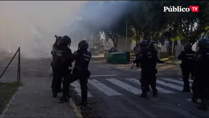 Download Video: Nuevas cargas policiales en Cádiz en la novena jornada de huelga