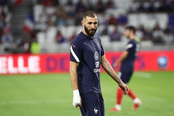 下载视频: Affaire de la sextape : Benzema, condamné à un an de prison avec sursis, fait appel