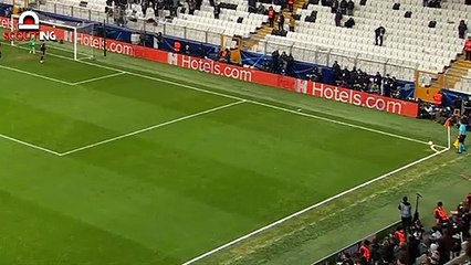 Rachon provoque un penalty et marque son premier but en UCL