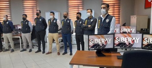 DİYARBAKIR EMNİYET MÜDÜRÜNDEN AİLELERE 'İNTERNET' UYARISI