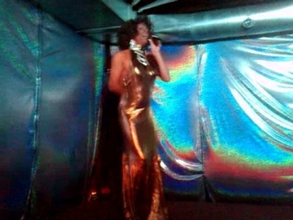 MISS FEIN ET MAXX SHOW BAR GAY LENTREE