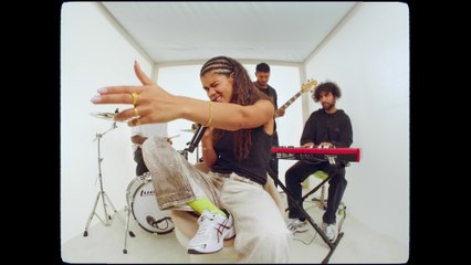 Ama Lou - Talk Quiet