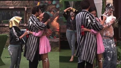 Bigg Boss 15: Karan Kundra ने Tejasswi Prakash को ज़बरदस्ती किया Kiss, जानिए क्यों | FilmiBeat