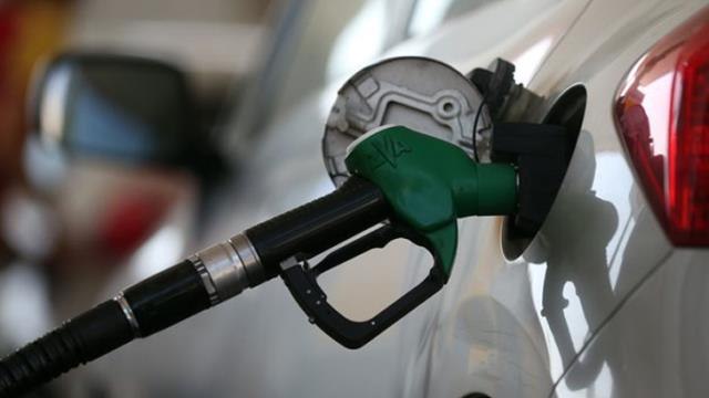 Dolardaki düşüş sonrası herkes indirim bekliyordu! Benzin, motorin ve oto gaza bir zam daha geliyor