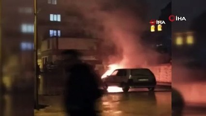 Bursa’da seyir halinde otomobil yandı, sürücü canını zor kurtardı