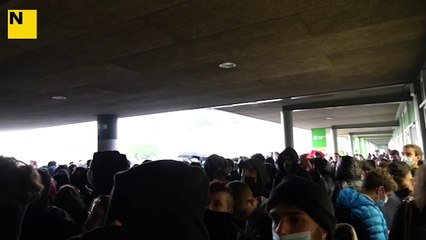 Antifeixistes de la UAB protesten contra la presència de 'S'ha acabat' al campus