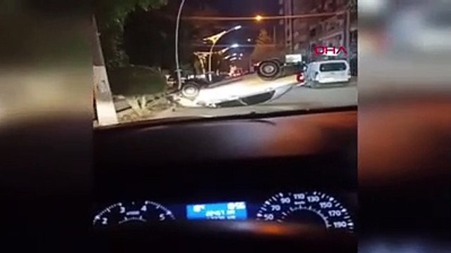 Sosyal medya hesabından canlı yayın yaparken kazayı görüntüledi