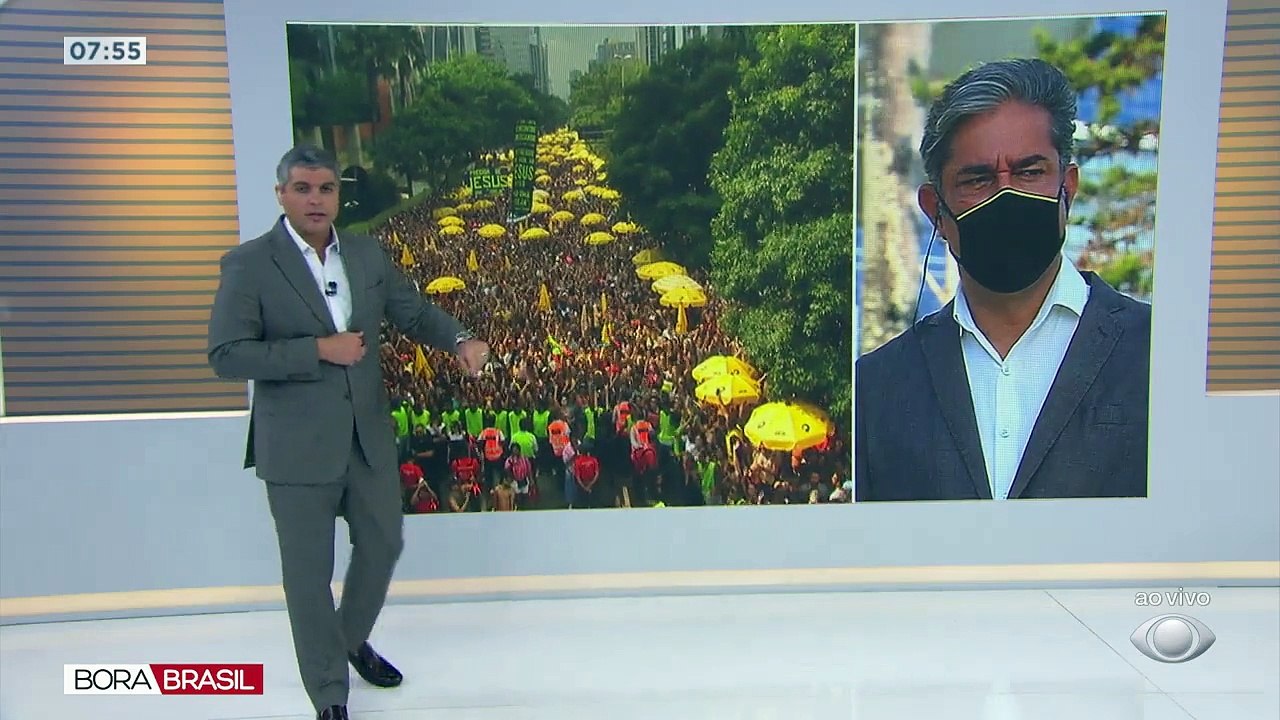 Ele estava em prisão domiciliar, mas, segundo a justiça descumpriu algumas regras e teve esse direito revogado. Bola foi condenado por participação na morte de Elisa Samúdio.