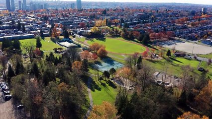 Contemporary Interior Design in Entertainer's Dream Home