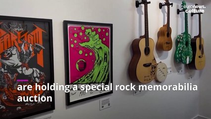 U2's The Edge helps sell rock memorabilia to support struggling live musicians