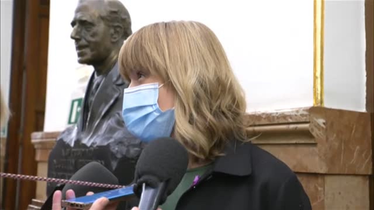 Alegría sobre el castellano en las escuelas catalanas: "Frente a una sentencia firme no cabe el debate, es de obligado cumplimiento"